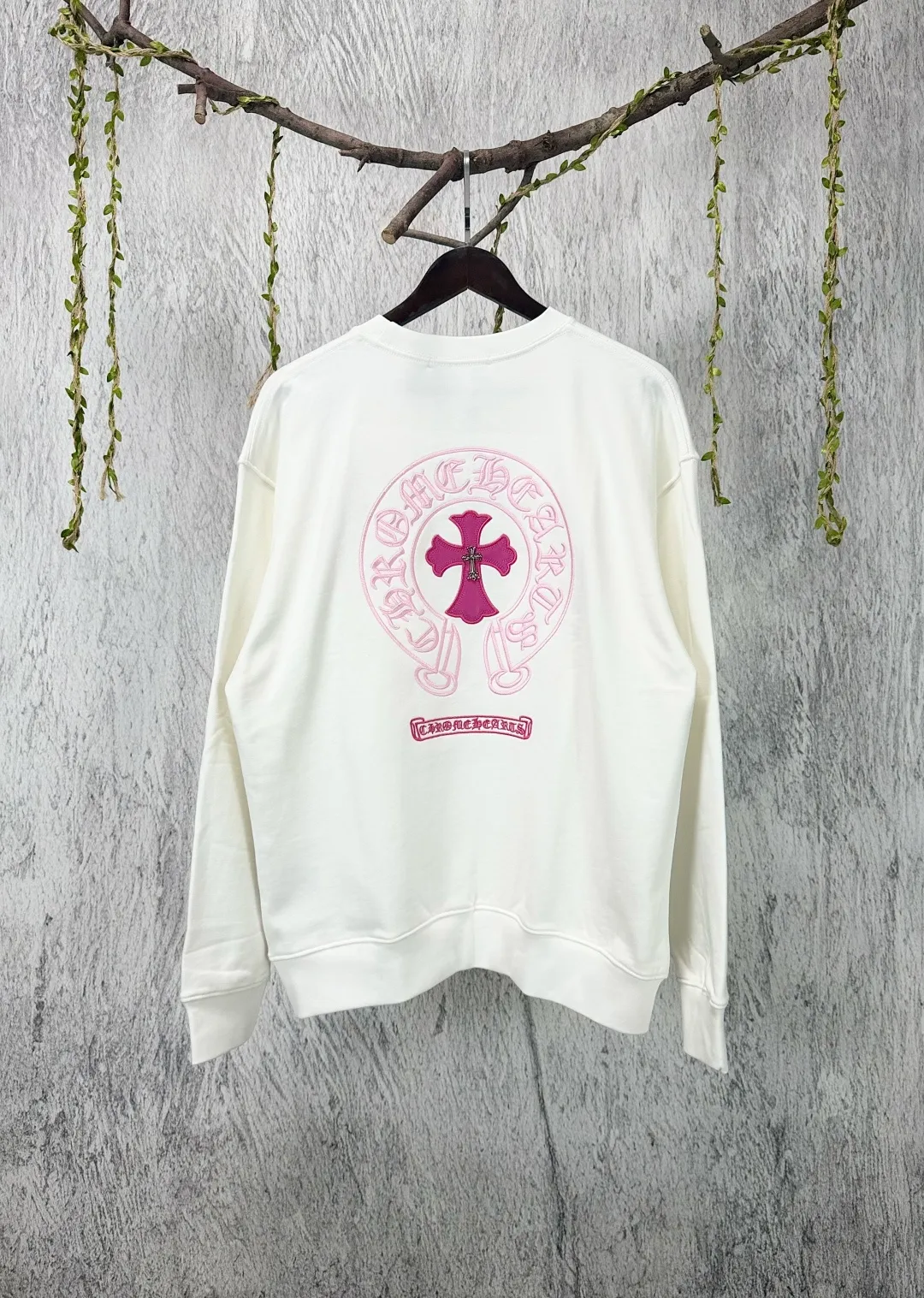 ：F Chrome hearts ， Breathable ， 。 ， ， 。 ， ， ； ， 。 ， ， ， Quality， Premium 。 ， ， Same Style ， ， ， ， Same Style。 ：Black White Size：S-XL